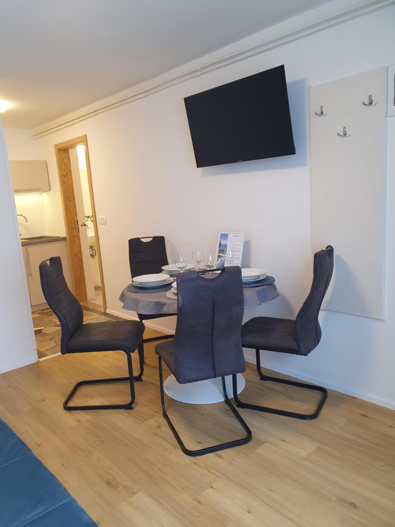 Apartmaji Pregelj Koper Exteriör bild